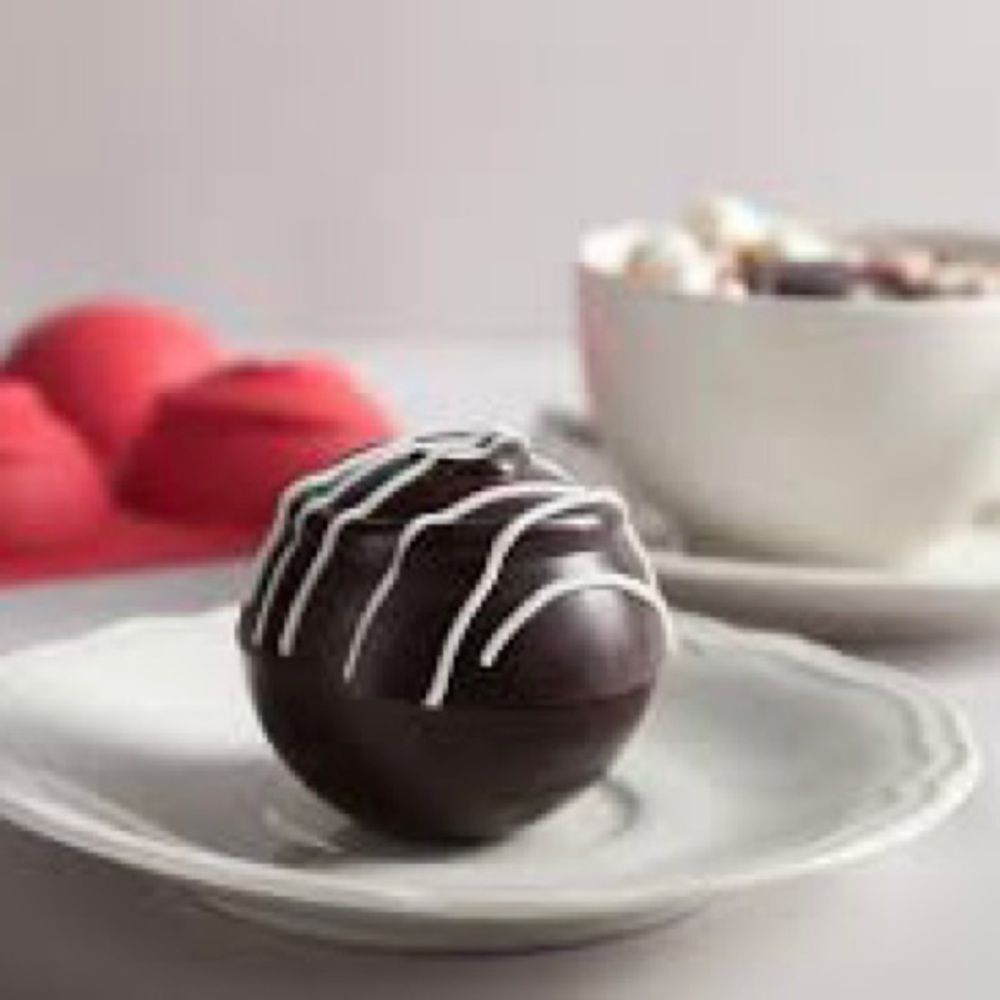 10/$25🦋 Bennkai Hot Chocolate Bomb Maker - Picture 2 of 12